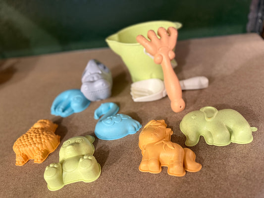 Beach Set includes Digging Tools and Molds - Straw Wheat (10 pieces)