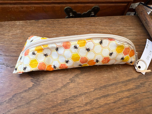 Bee Zipper Bag